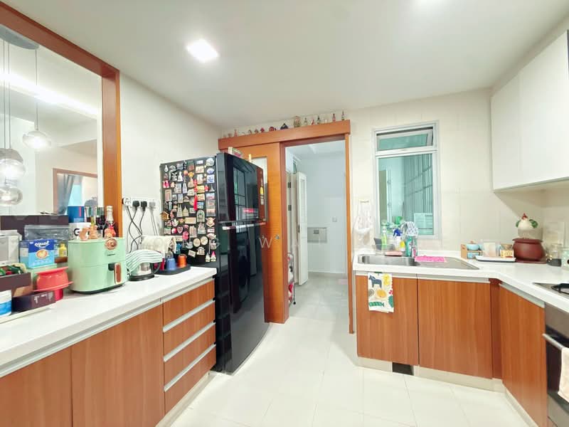 The Raintree Condominium For Sale at S$ 2,000,000 | PropertyGuru Singapore - Kitchen