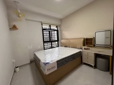 For Rent - 122B Tengah Drive