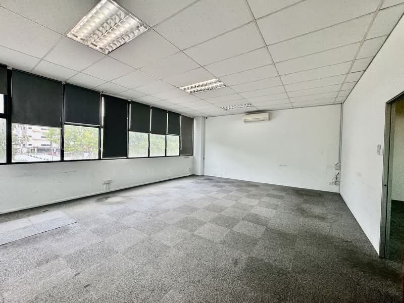 186 Woodlands Industrial Park E5, Woodlands Industrial Park E5, 500 sqft, Light Industrial (B1) For Rent, by Janssen Ho, 500098073 - Interior - CommercialGuru.com.sg