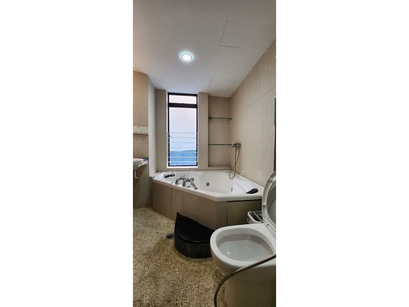 2 rooms inclusive utilities Agent fee apply at Balestier, Balestier road, 2 Bedrooms, 496 sqft, HDB Flat For Rent, by Lena Lee, 500098080 - Bathroom - PropertyGuru.com.sg