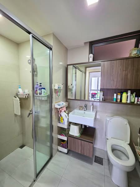 Sol Acres, 2 Choa Chu Kang Grove, 3 Bedrooms, 926 sqft, Executive Condominium For Sale, by Kian Ang, 500098090 - Bathroom - PropertyGuru.com.sg
