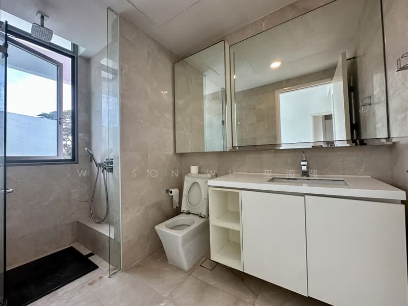 Kingsford Hillview Peak, 101 Hillview Rise, 1 Bedroom, 527 sqft, Condominium For Sale, by Wilson Wu 巫海强, 500098100 - Bathroom - PropertyGuru.com.sg