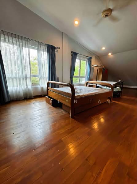 District 16 | Semi-Detached | Solar-Powered Home Semi-Detached House For Sale at S$ 6,800,000 | PropertyGuru Singapore - Bedroom