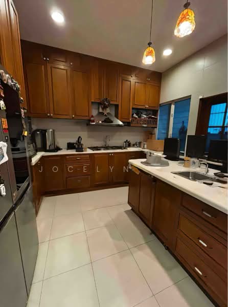 For Sale - District 16 | Semi-Detached | Solar-Powered Home