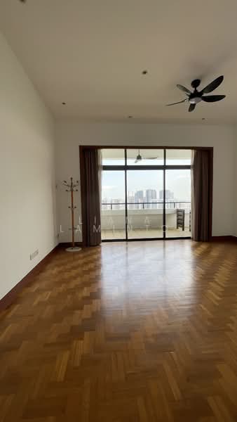 Regency Park, 3 Nathan Road, 4 Bedrooms, 3,650 sqft, Condominium For Rent, by Liana Laminto, 500098159 - Living Room - PropertyGuru.com.sg