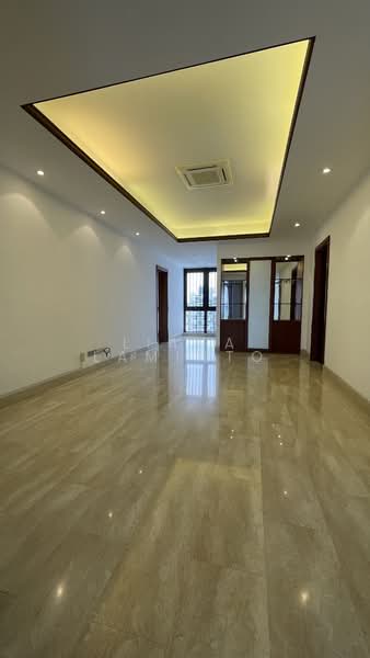 Regency Park, 3 Nathan Road, 4 Bedrooms, 3,650 sqft, Condominium For Rent, by Liana Laminto, 500098159 - Living Room - PropertyGuru.com.sg