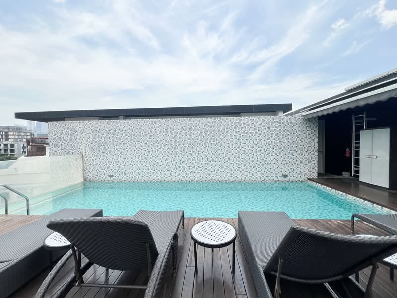 Cheap Freehold Spacious 3Bedder at Wilkie Road, , 3 Bedrooms, 1,517 sqft, Apartment For Sale, by Yu Yin, Tan 友盈, 500098162 - Pool - PropertyGuru.com.sg