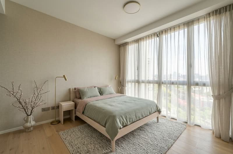 For Sale - ⭐️ CHEAP! - 3 Bedrooms Condo - Near MRT