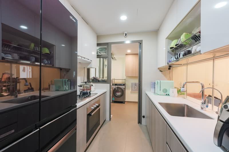 Treasure Crest Executive Condominium For Sale at S$ 1,780,000 | PropertyGuru Singapore - Kitchen