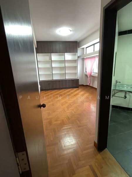 Mandarin Gardens Condominium For Sale at S$ 2,100,000 | PropertyGuru Singapore - Interior