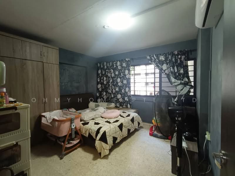 813 Tampines Street 81 HDB Flat For Sale at S$ 645,000 | PropertyGuru Singapore - Bedroom