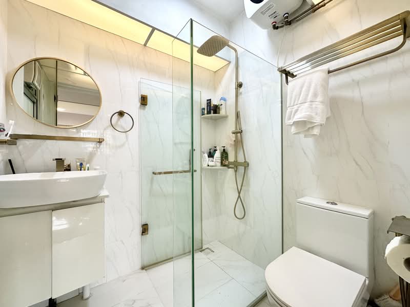 228A Ang Mo Kio Street 23 HDB Flat For Sale at S$ 1,300,000 | PropertyGuru Singapore - Common Bath
