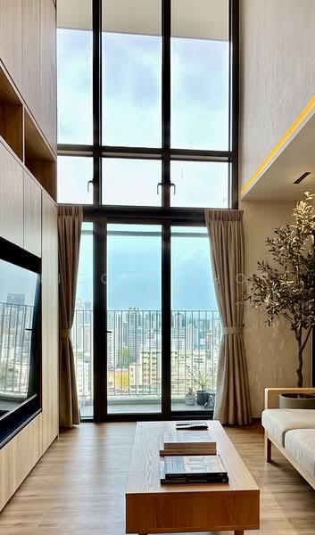 93 Dawson Road, 93 Dawson Road, 3 Bedrooms, 1,023 sqft, HDB Flat For Sale, by Nicole Khor 许依玲, 500098210 - Living Room - PropertyGuru.com.sg