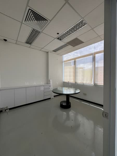 Cendex Centre, 120 Lower Delta Road, 1,722 sqft, Light Industrial (B1) For Rent, by Mandy Ei ( 梁文欣 ), 500098215 - Interior - CommercialGuru.com.sg