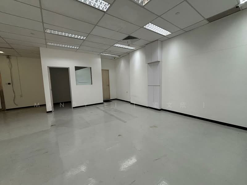 Cendex Centre, 120 Lower Delta Road, 1,722 sqft, Light Industrial (B1) For Rent, by Mandy Ei ( 梁文欣 ), 500098215 - Interior - CommercialGuru.com.sg