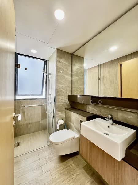 The Jovell, 13 Flora Drive, 2 Bedrooms, 721 sqft, Condominium For Rent, by Chris Yeo, 500098220 - Bathroom - PropertyGuru.com.sg