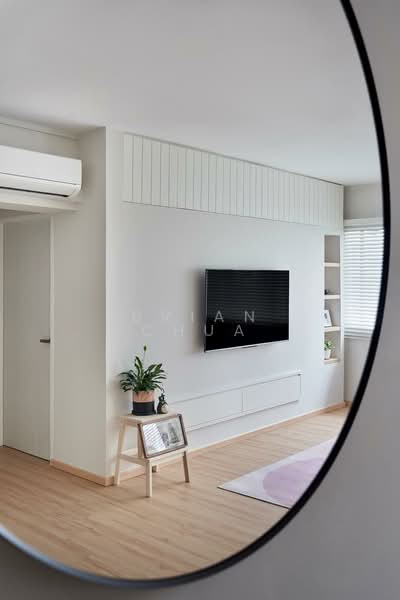 618 Senja Road HDB Flat For Sale at S$ 608,000 | PropertyGuru Singapore - Living Room