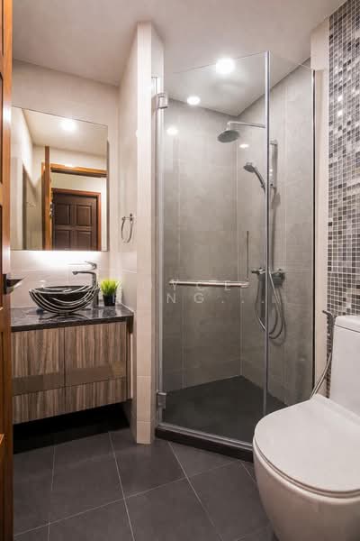 The Petals Condominium For Sale at S$ 2,600,000 | PropertyGuru Singapore - Bathroom