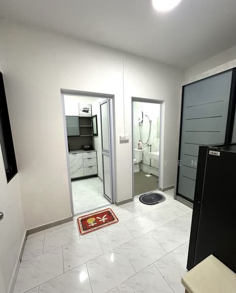 JALAN RAMA RAMA, , 1 Bedroom, 402 sqft, Apartment For Rent, by Kathy Nguyen, 500098253 - Kitchen - PropertyGuru.com.sg