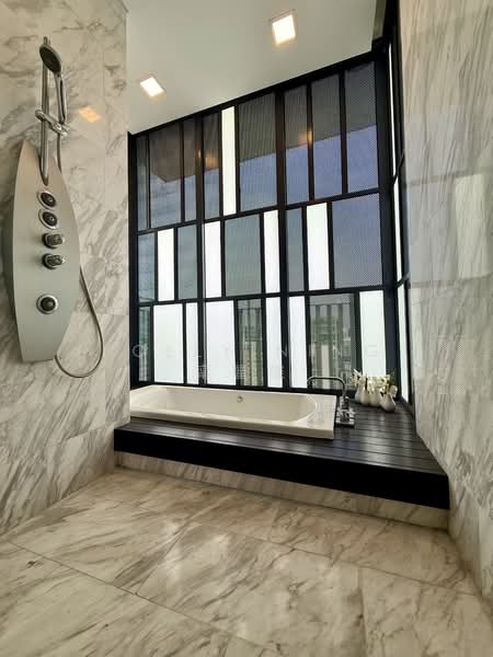 L'VIV, 23 Newton Road, 3 Bedrooms, 2,002 sqft, Condominium For Rent, by Polly Ning 甯麗雄, 500098267 - Bathroom - PropertyGuru.com.sg
