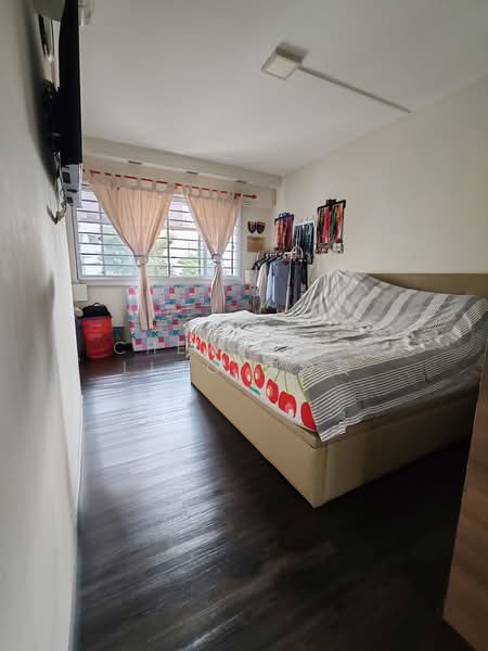 568 Hougang Street 51 HDB Flat For Sale at S$ 799,888 | PropertyGuru Singapore - Bedroom