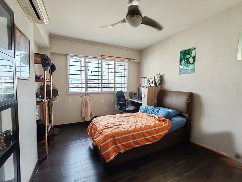 568 Hougang Street 51 HDB Flat For Sale at S$ 799,888 | PropertyGuru Singapore - Bedroom