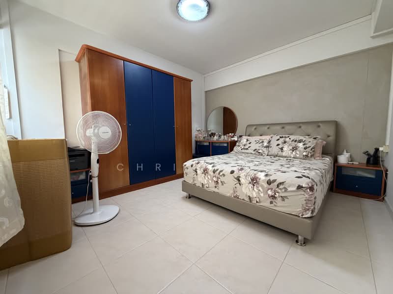 281 Toh Guan Road HDB Flat For Sale at S$ 830,000 | PropertyGuru Singapore - Bedroom