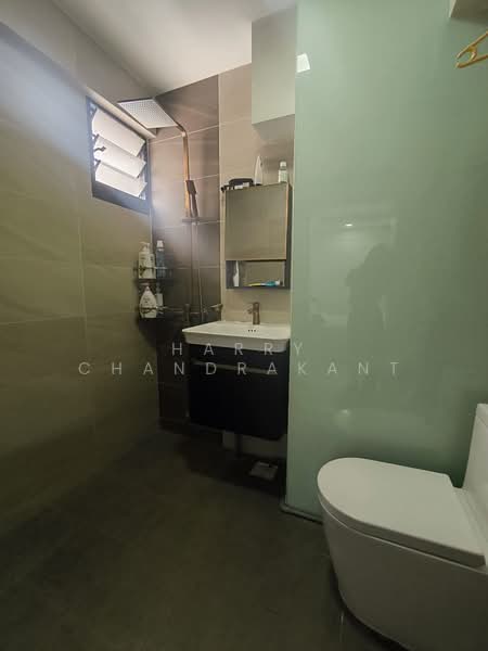 53 Geylang Bahru HDB Flat For Sale at S$ 768,000 | PropertyGuru Singapore - Bathroom