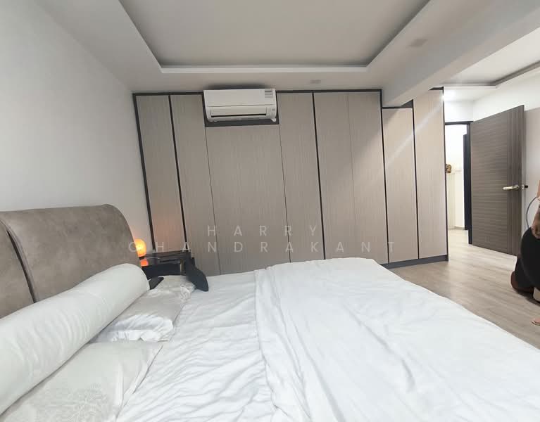 53 Geylang Bahru HDB Flat For Sale at S$ 768,000 | PropertyGuru Singapore - Bedroom