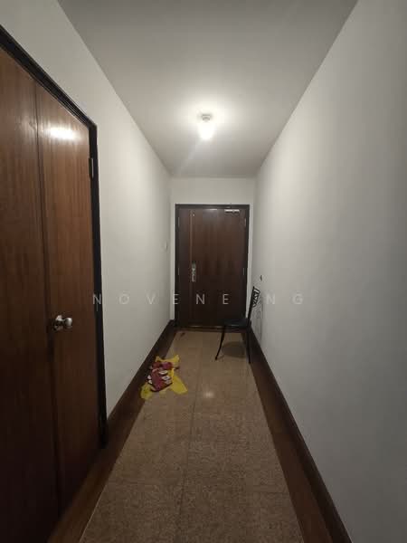 Springdale Condo Condominium For Sale at S$ 1,800,000 | PropertyGuru Singapore - Corridor