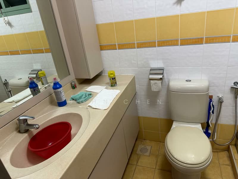 638A Punggol Drive, 638A Punggol Drive, 3 Bedrooms, 1,205 sqft, HDB Flat For Rent, by John Chen, 500098288 - Bathroom - PropertyGuru.com.sg