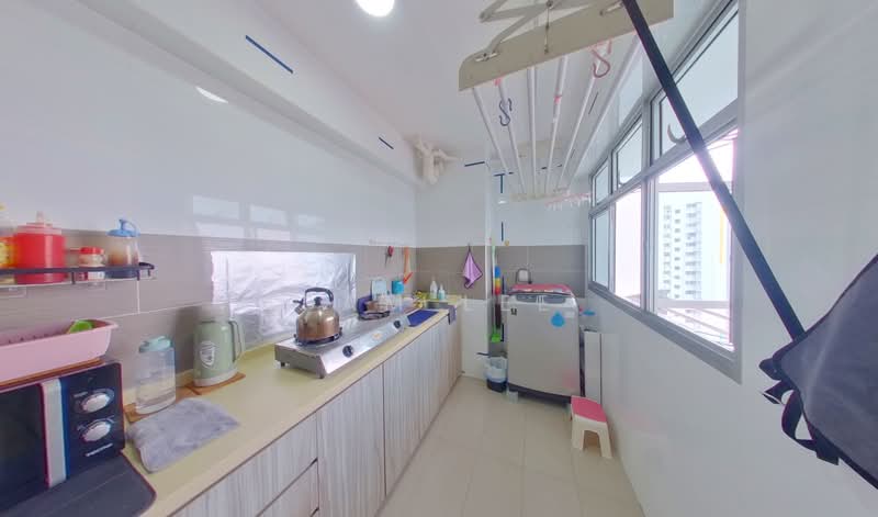 448A Bukit Batok West Avenue 9 HDB Flat For Sale at S$ 405,888 | PropertyGuru Singapore - Kitchen