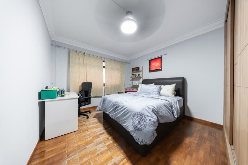 663 Choa Chu Kang Crescent HDB Flat For Sale at S$ 788,888 | PropertyGuru Singapore - Bedroom