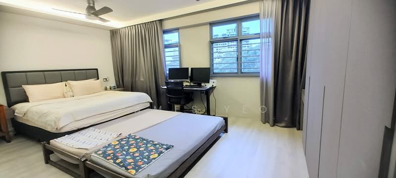618A Tampines Street 61 HDB Flat For Sale at S$ 799,000 | PropertyGuru Singapore - Bedroom