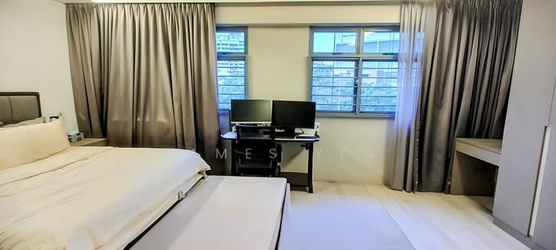 618A Tampines Street 61 HDB Flat For Sale at S$ 799,000 | PropertyGuru Singapore - Bedroom