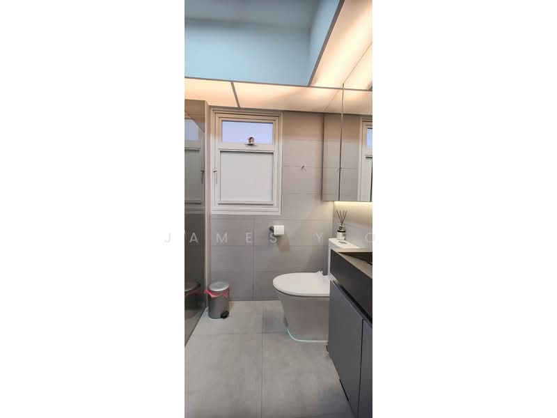 618A Tampines Street 61 HDB Flat For Sale at S$ 799,000 | PropertyGuru Singapore - Bathroom