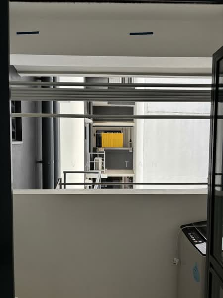 96 Dawson Road, 96 Dawson Road, 2 Bedrooms, 678 sqft, HDB Flat For Rent, by Ivan Tan, 500098316 - Balcony - PropertyGuru.com.sg