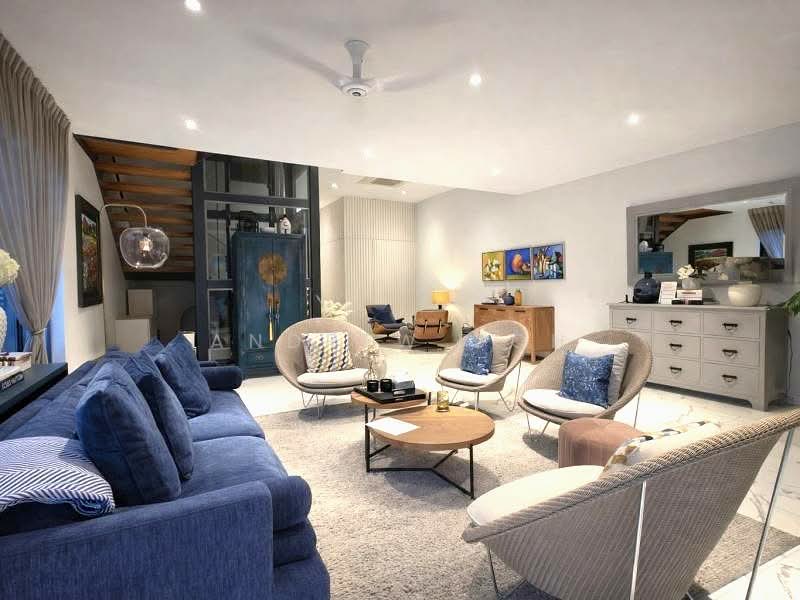 ⭐️EXCLUSIVE DUNBAR⭐️$15XX PSF BUILT⭐️RENOVATED REBUILT⭐️登巴路独家优质房源⭐️, REBUILT HOME WITH LIFT & POOL | 5 BED 6 BATH | MOVE IN READY | 高品质装修 即买即住, East Coast / Marine Parade, 5 Bedrooms, 6,700 sqft, Semi-Detached House For Sale, by Andrew Goh, 500098322 - Living Room - PropertyGuru.com.sg