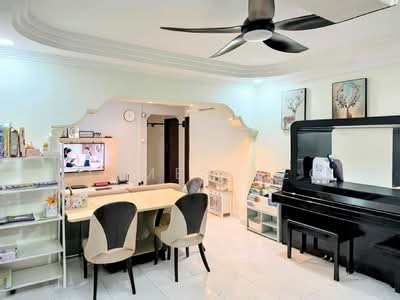 For Sale - 322 Sembawang Close