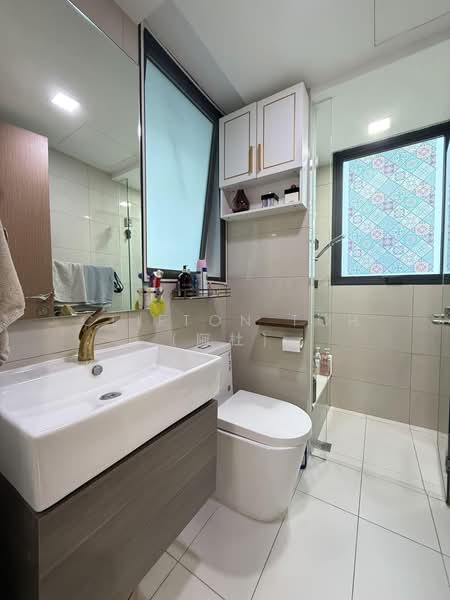 Belysa, 55 Pasir Ris Drive 1, 3 Bedrooms, 1,238 sqft, Executive Condominium For Sale, by Clifton Toh (阿杜), 500098337 - Bathroom - PropertyGuru.com.sg
