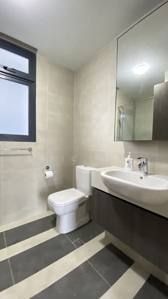 Parc Riviera Condominium For Sale at S$ 1,699,000 | PropertyGuru Singapore - Bathroom