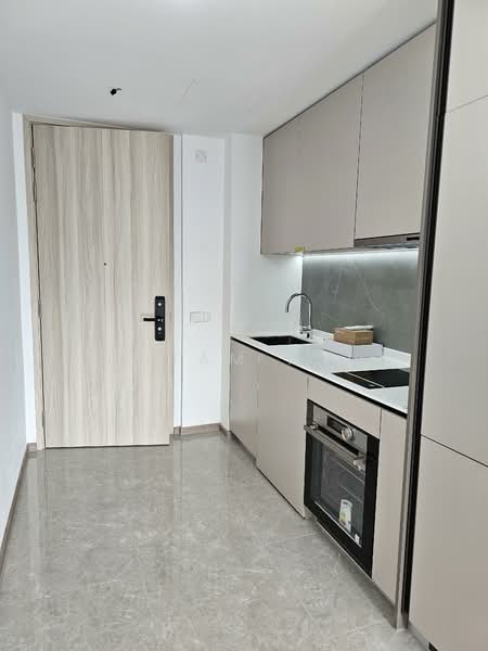 Sengkang Grand Residences, 86 Compassvale Bow, 1 Bedroom, 474 sqft, Condominium For Rent, by Pritam Kaur, 500098339 - Kitchen - PropertyGuru.com.sg