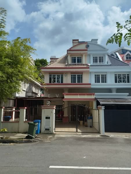 Tai Keng Gardens Terraced House For Sale at S$ 3,400,000 | PropertyGuru Singapore - Exterior