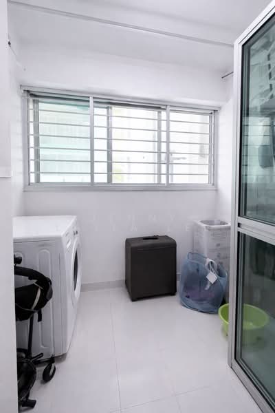 312A Clementi Avenue 4, 312A Clementi Avenue 4, 2 Bedrooms, 743 sqft, HDB Flat For Sale, by Jenny Lalla Lee, 500098364 - Yard - PropertyGuru.com.sg