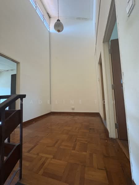 D16 Limau Garden Terraced House For Sale at S$ 4,200,000 | PropertyGuru Singapore - Interior
