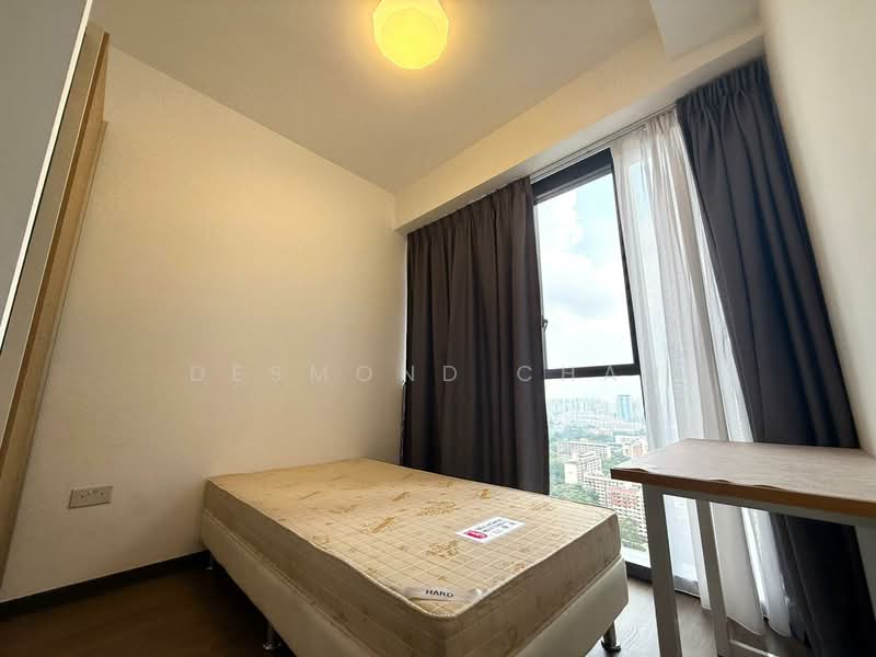 Gem Residences Condominium For Sale at S$ 1,600,000 | PropertyGuru Singapore - Bedroom