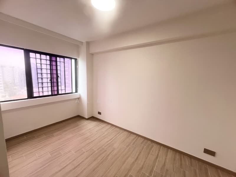 Lucky Plaza, 304 Orchard Road, Room Rental, 100 sqft, Apartment For Rent, by Alan Loh, 500098380 - PropertyGuru.com.sg