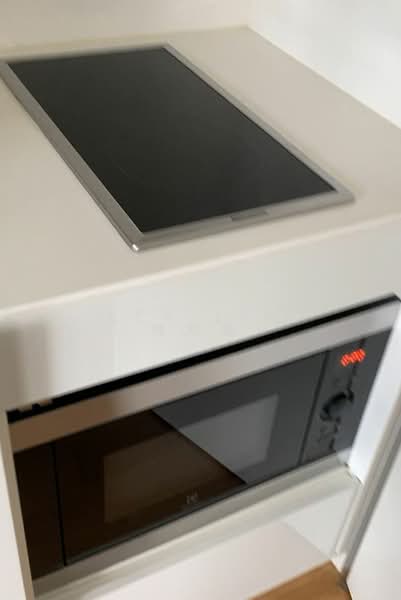 Skysuites @ Anson Condominium For Sale at S$ 897,000 | PropertyGuru Singapore - Kitchen