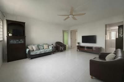 For Sale - 427 Ang Mo Kio Avenue 3