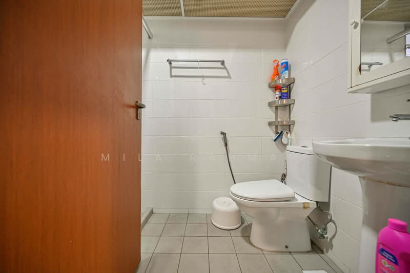 220B Sumang Lane, 220B Sumang Lane, 3 Bedrooms, 93 sqft, HDB Flat For Sale, by Mila Rahman, 500098389 - Bathroom - PropertyGuru.com.sg